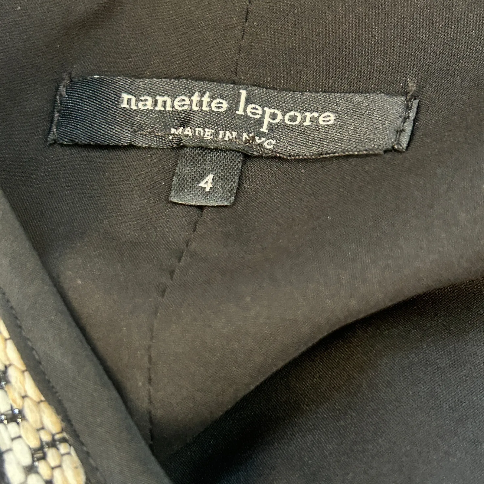 Nanette Lepore Tweed Skirt Fringed Hem Metallic Accents Size‎ 4 - Image 4