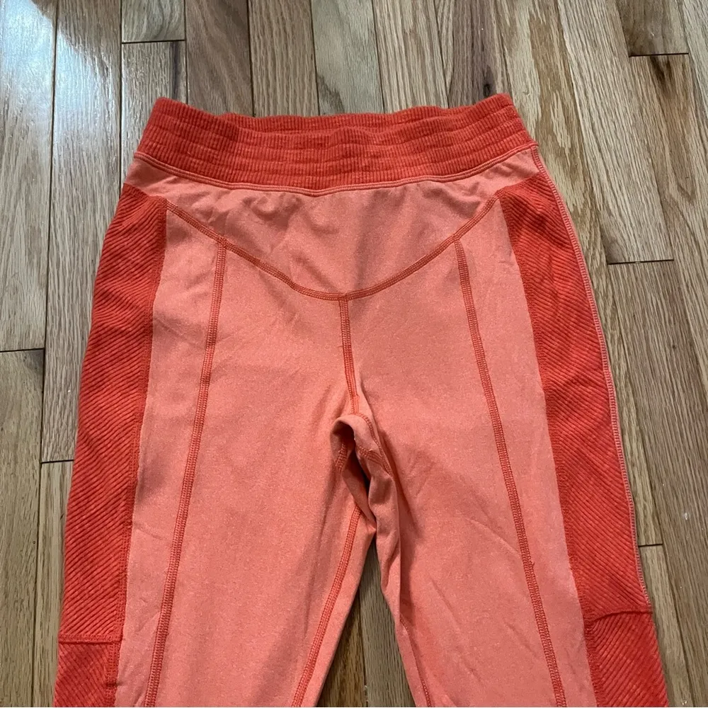 NWOT Free People Undercover Colorblock Leggings
FP Movement- Size M - Image 9