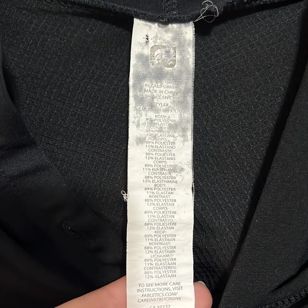 Fabletics Black Long Sleeve Hoodie Size Small - Image 4