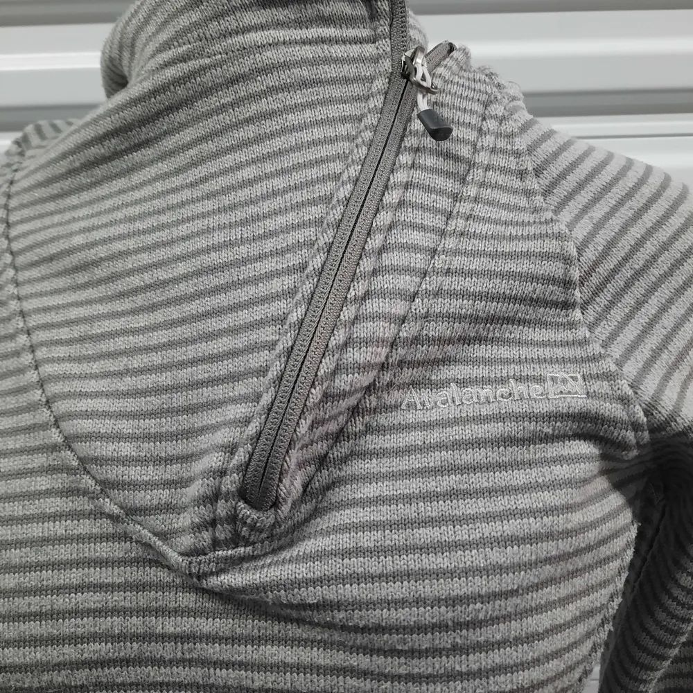 Avalanche Womens Hooded Sweatshirt Size Small Gray - Image 7