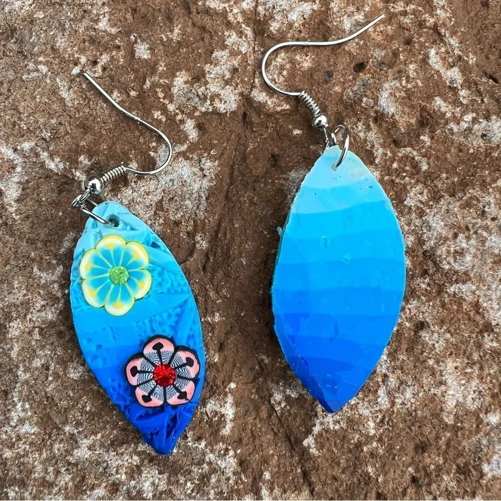 Polymer clay earrings in beach design on earwires - Image 3