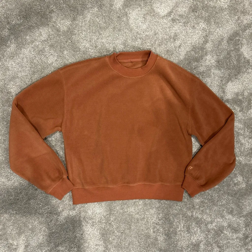 Fabletics Rayne Polar Fleece Crewneck Pullover Cozy Soft Sweatshirt Size Small - Image 3