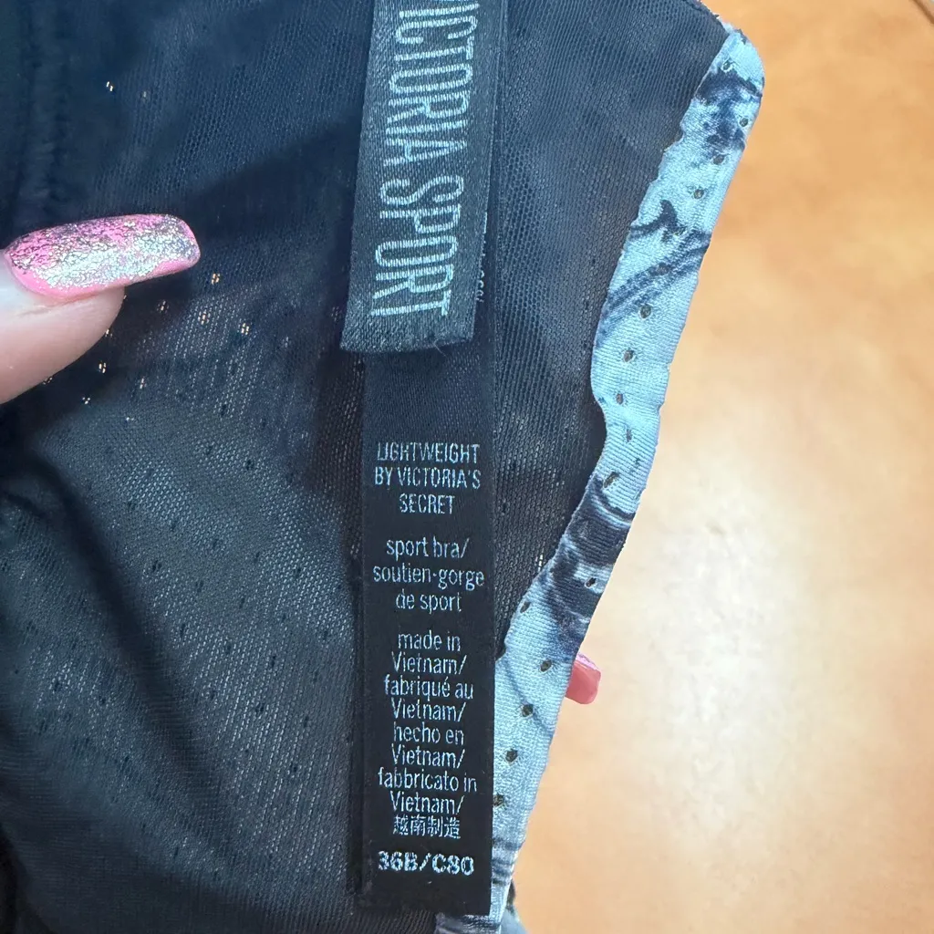 Victoria's Secret Black and Gray Marble Sports Bra - Image 3