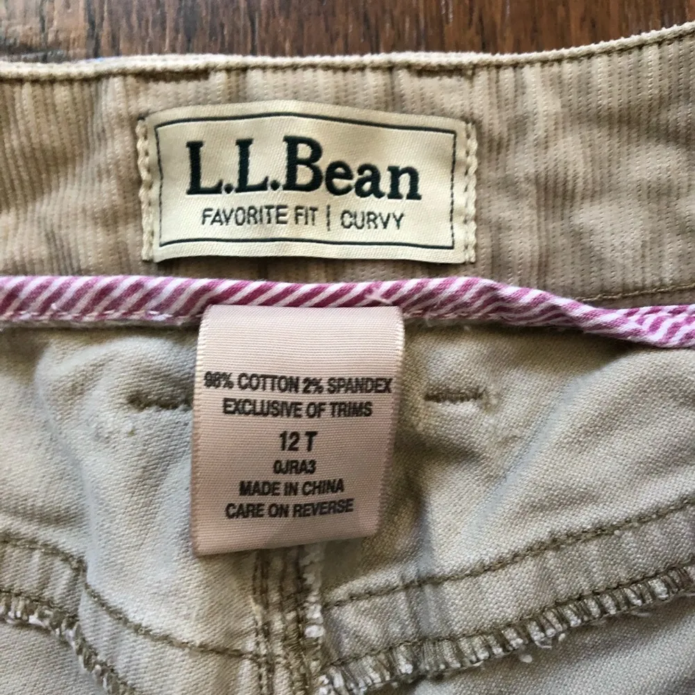 LL BEAN tan corduroy jeans, size 12 - Image 8