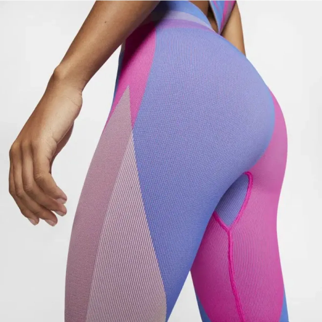 Nike Icon Clash 8" Seamless Vibrant Training Shorts Size‎ Small - Image 6