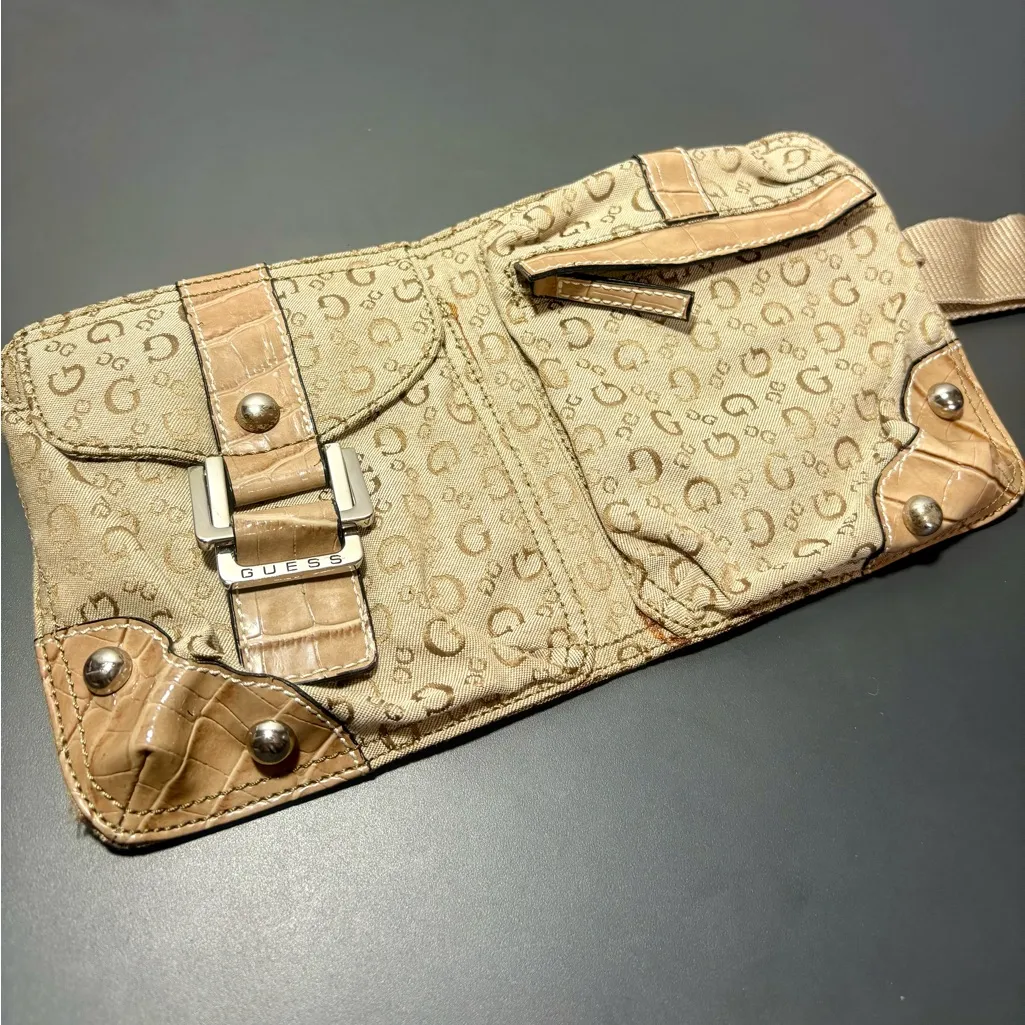 GUESS Vintage Y2K Monogram Utility-Style Belt Bag - Image 3
