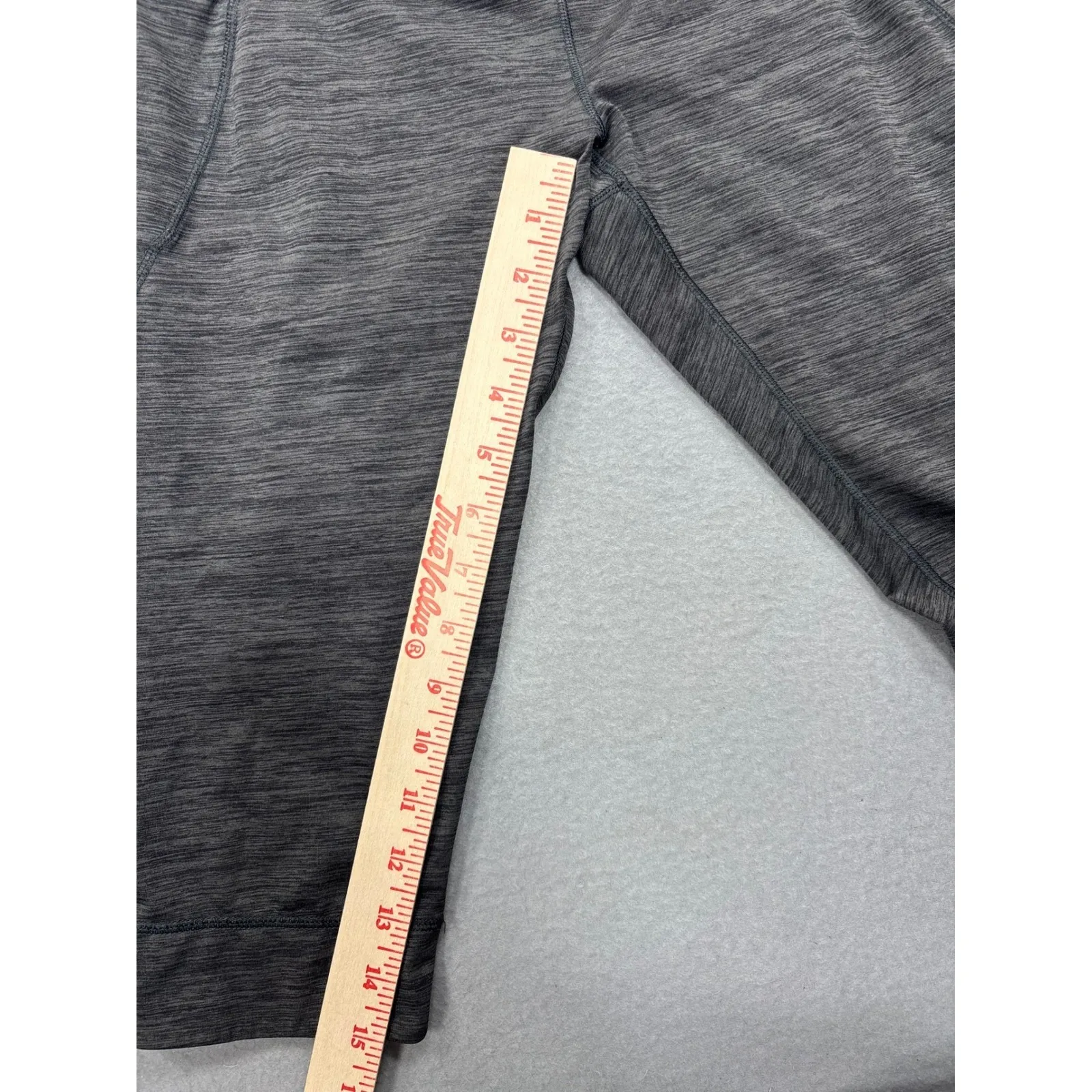 Patagonia Small Women's Diversifly Capris Dark Heathered Gray Capris Pants - Image 14