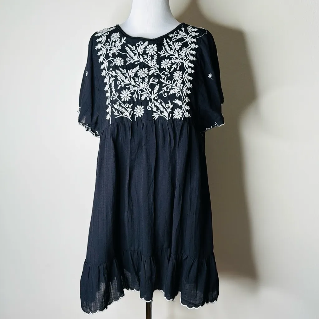 Zara Black and White Floral Embroidered Boho Romper - Image 2
