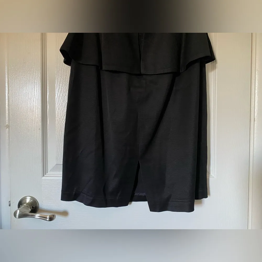 White House Black Market Strapless Black Peplum Dress Size 8 - Image 5