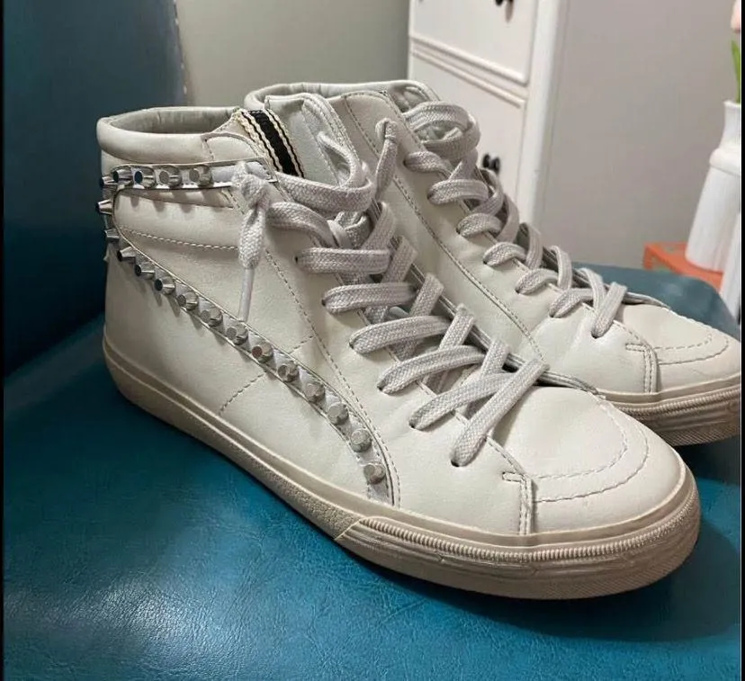 Shu Shop Star Sneakers Size 7.5 - Image 2