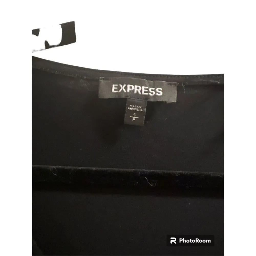 ✨express flutter sleeve black button down belted romper✨ - Image 4