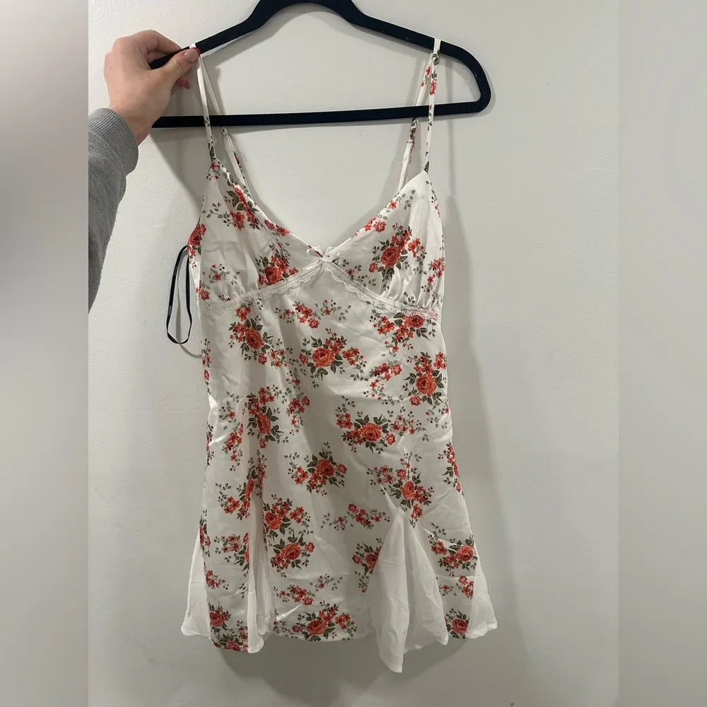 FOREVER 21 NWT dress M - Image 4