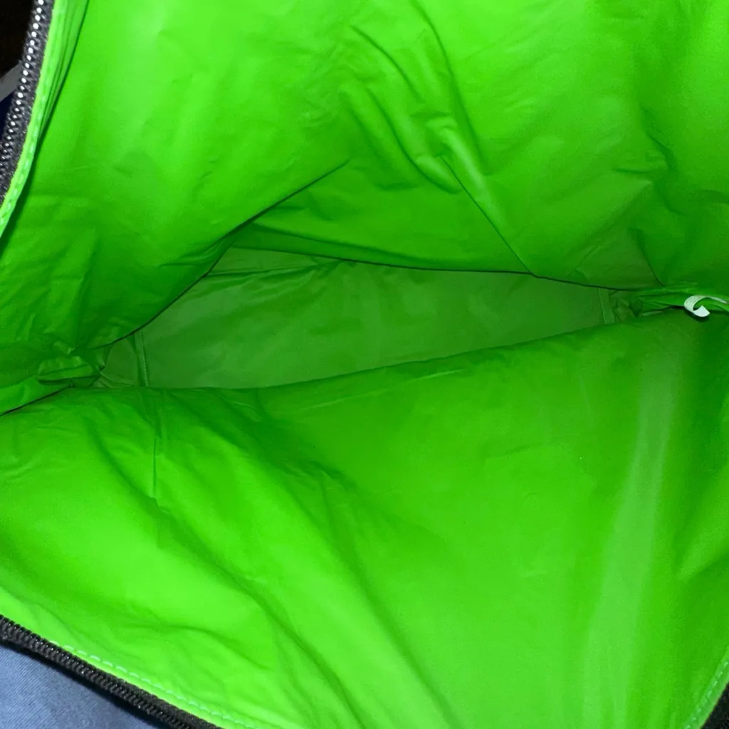 Dior X Perfume Weekender Bag - Image 10