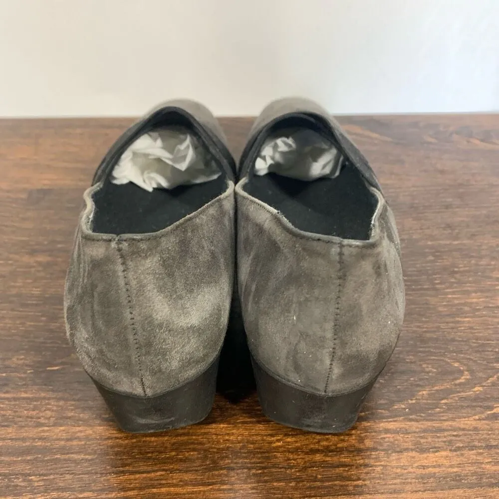 Munro American Suede Low Wedge Shoe Size 8 Narrow - Image 2