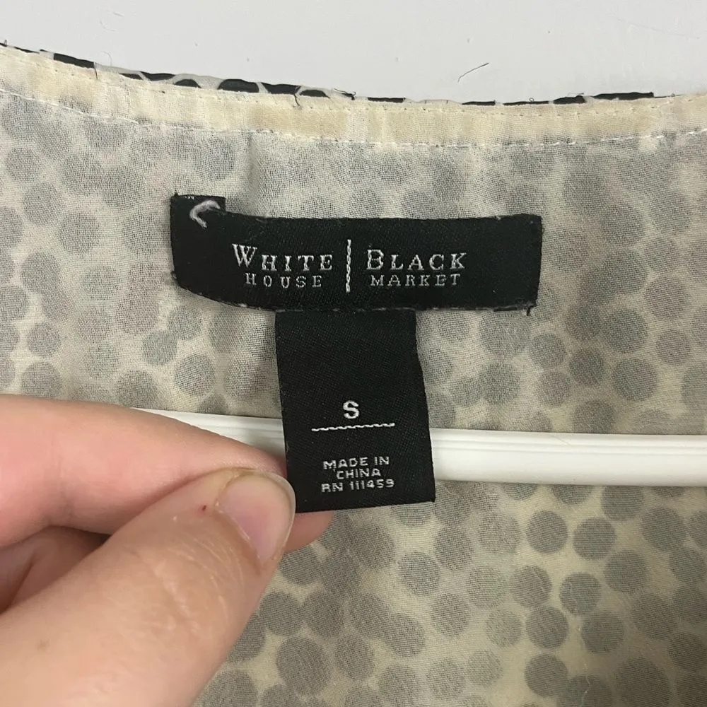 White House Black Market Sleeveless Polkadot Ruffle Black/White Top Size Small - Image 5