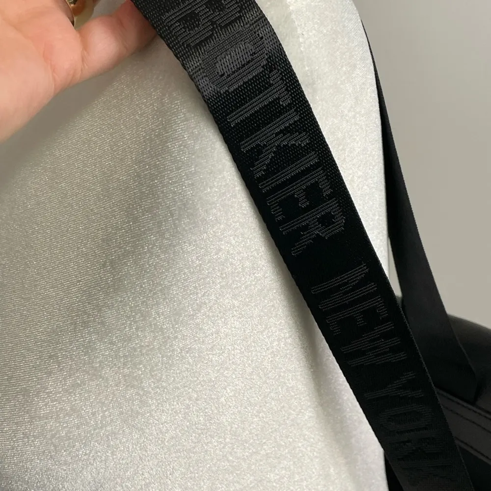 NWT Botkier New York Black Women’s Convertible Backpack Purse Bag - Image 3