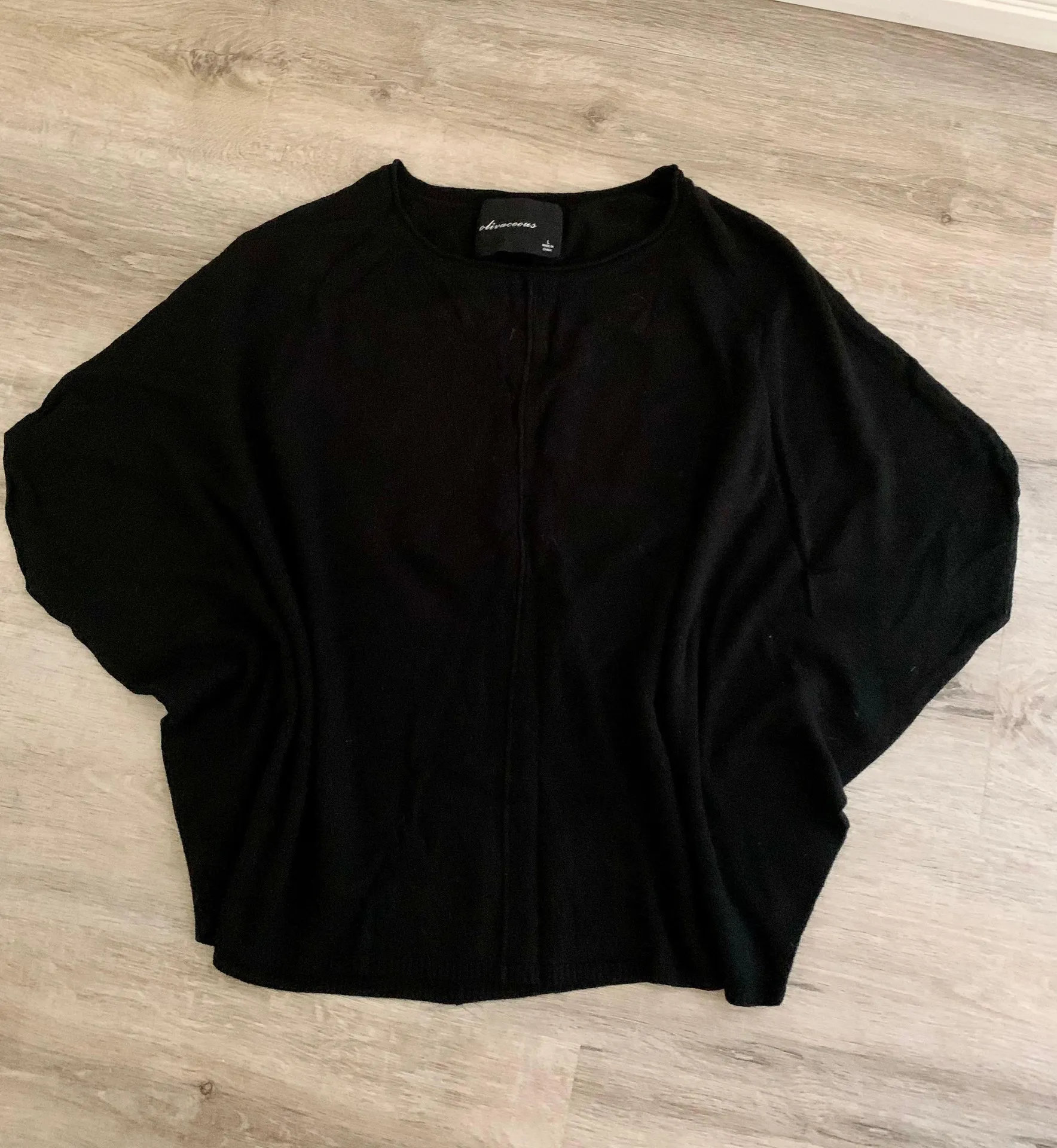 Black Batwing Sleeve Top Size L - Image 3