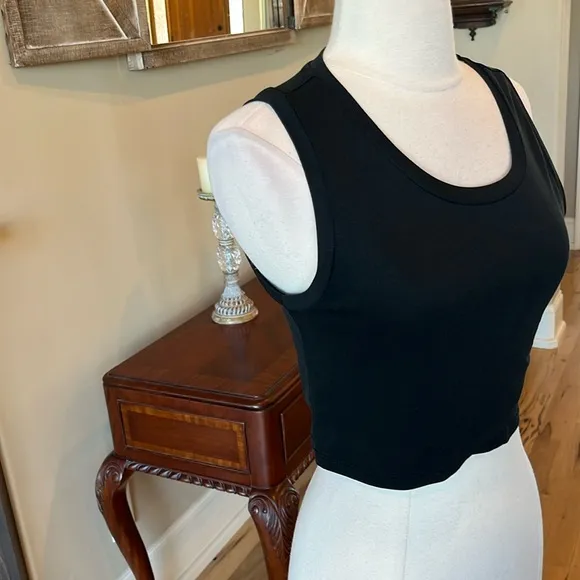 Black Crop Tank - Image 2
