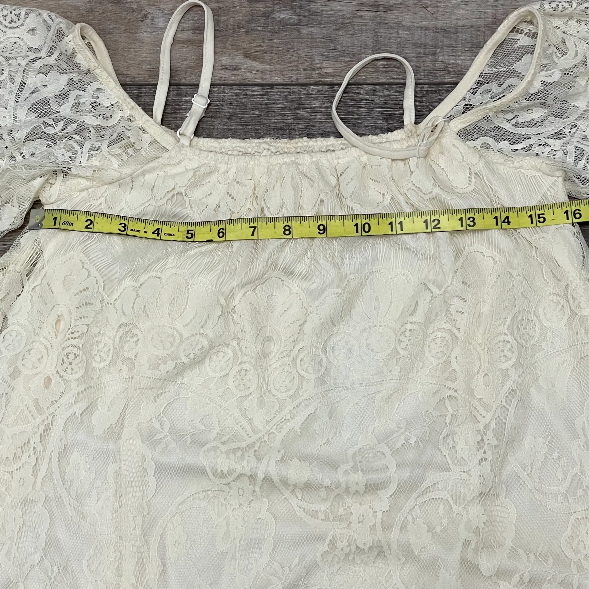 NWT Ivory Lace BoHo Off Shoulder Dress Small - Image 6