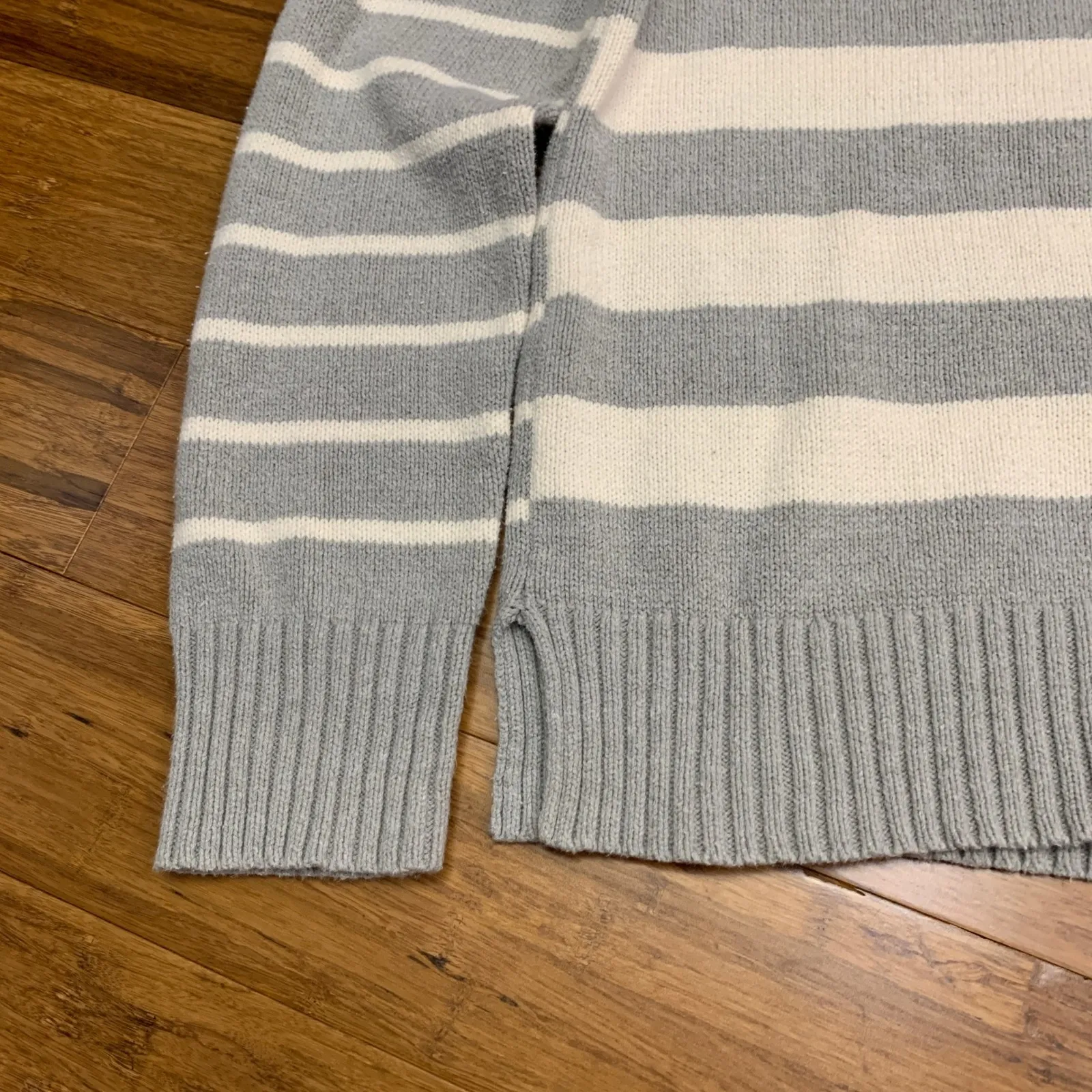 Lucky Brand Women Gray White Stripe Crew Neck Long Sleeve Knit Sweater Top Small - Image 2
