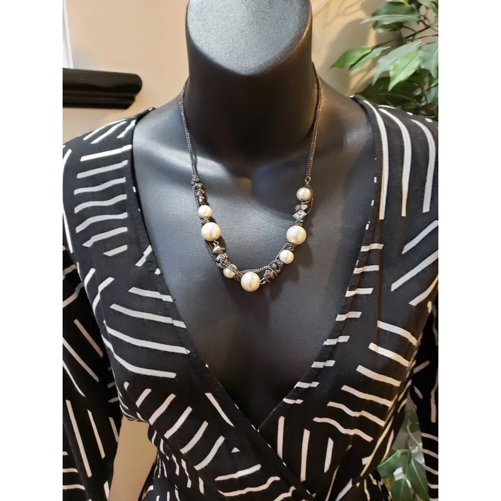 Motel Black White Stripe Romper XS V-Neck Long Sleeve Playsuit Made in Indonesia - Image 2