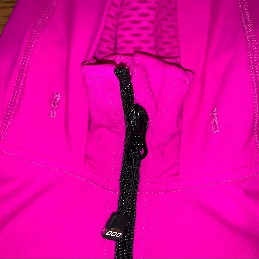 Lorna Jane Pink Hooded Performance Jacket size XS - Image 4