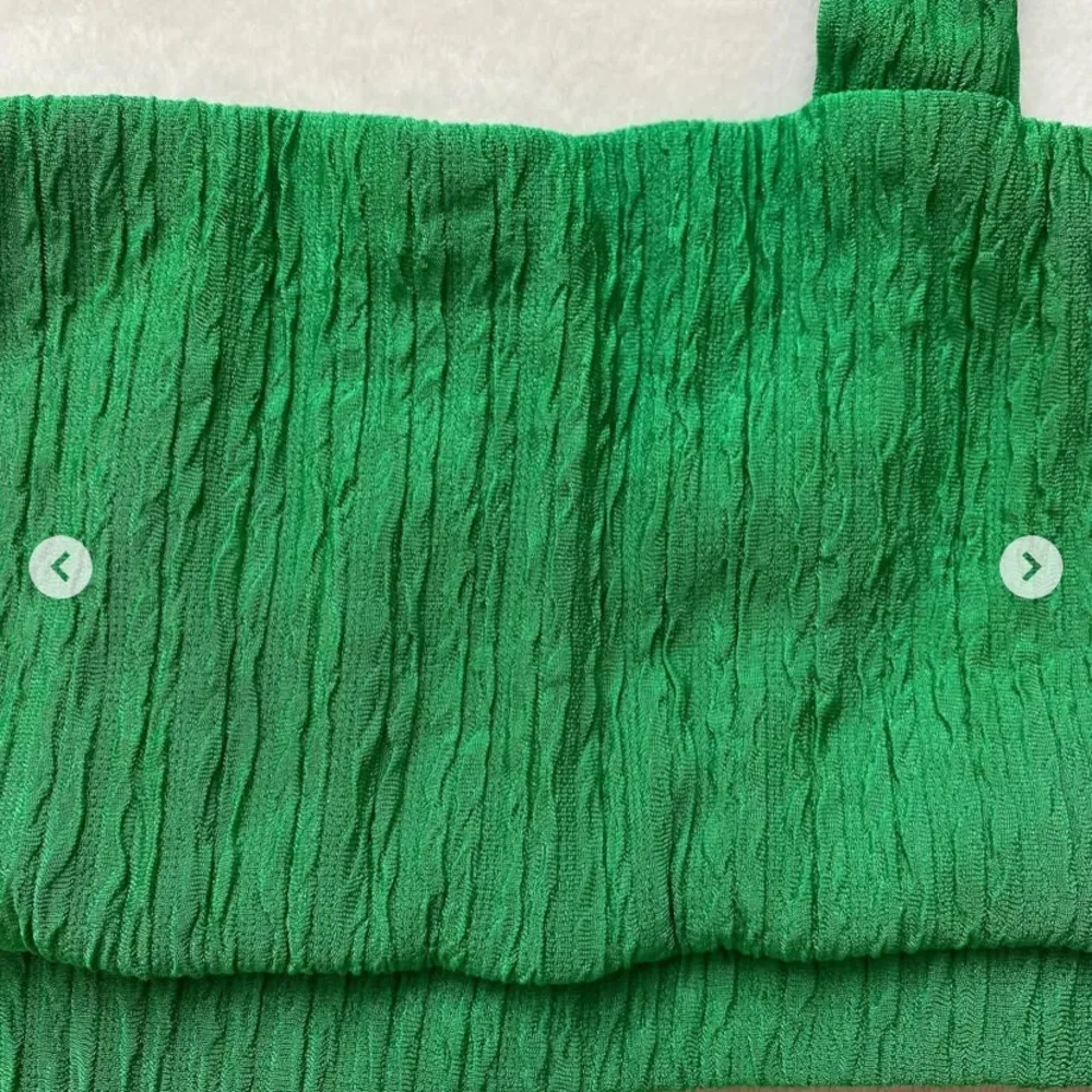 SHEIN Green Crop Top - Image 3