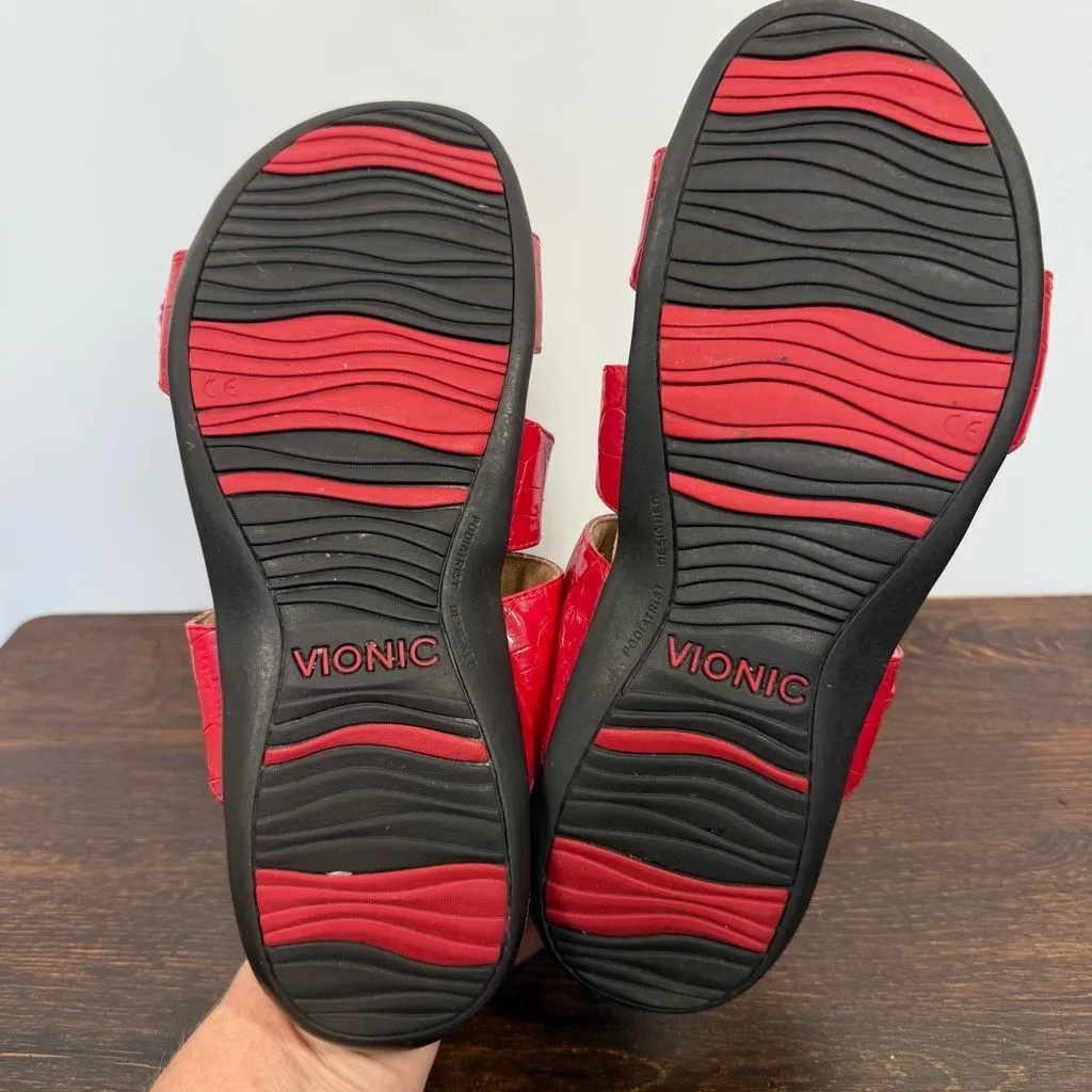 Vionic Paros backstrap sandal red patent crocodile-embossed vegan leather size 9 - Image 7