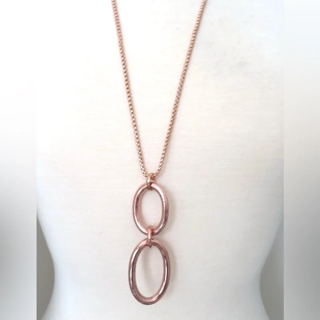 E40. White House Black Market Rose Gold Dangle Earrings - Image 3