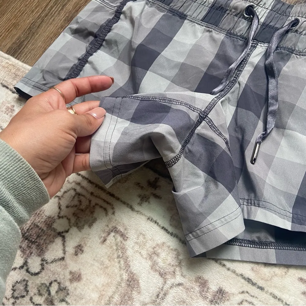 Lululemon Plaid Women's Athletic Shorts in Gray - Image 3