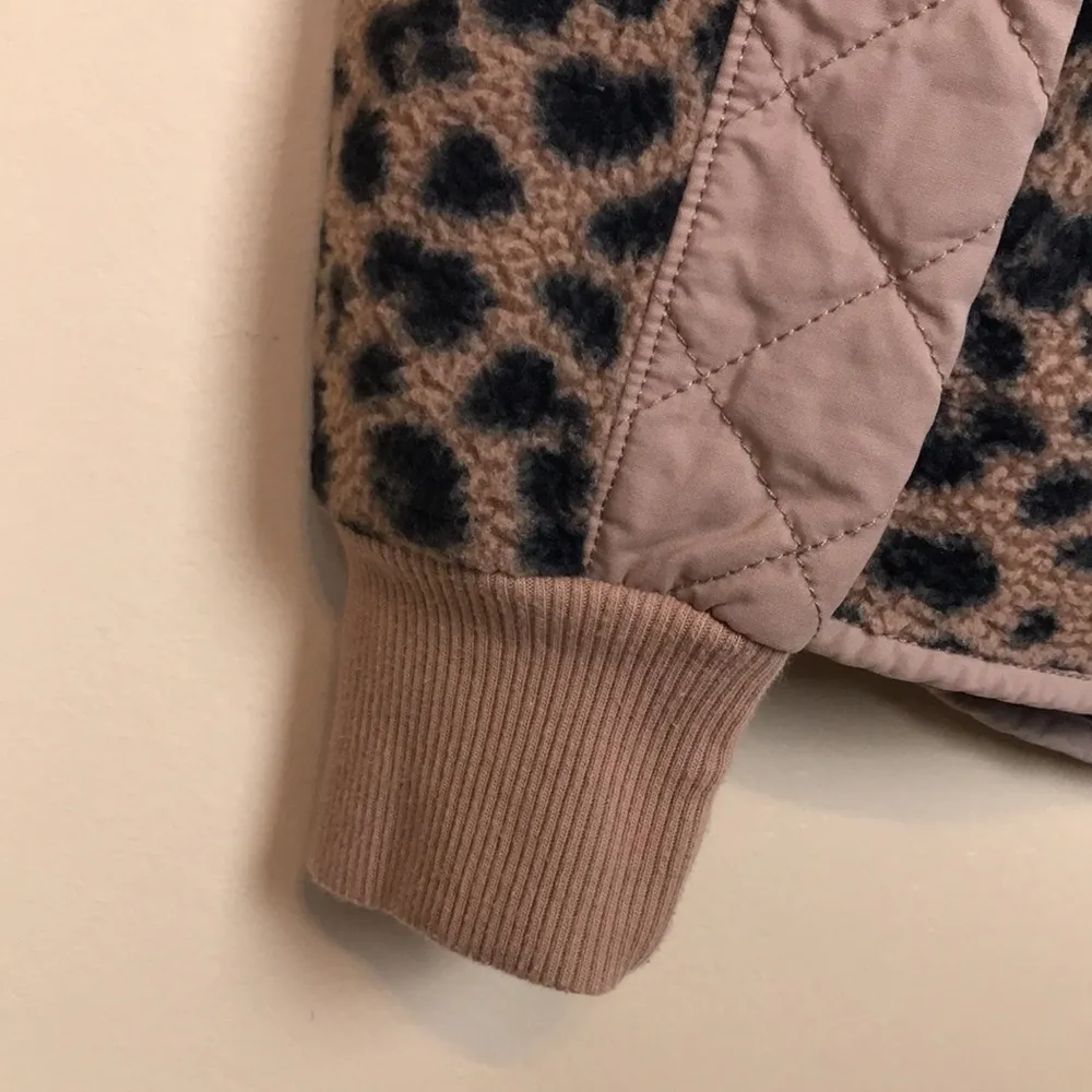 Abercrombie & Fitch Women’s Cheetah Print Fleece Snap Button Collar Sweater - Image 5