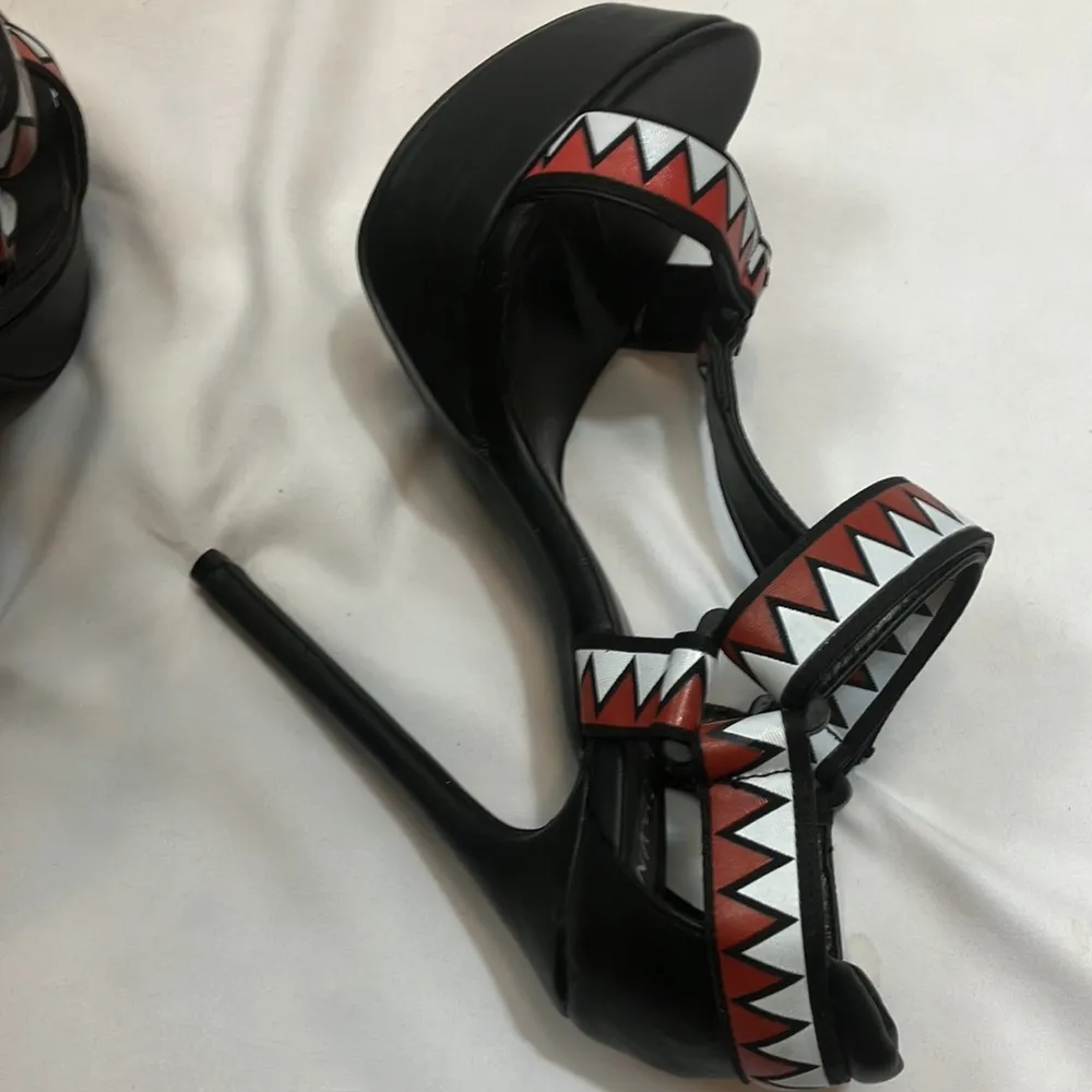 Nasty Gal black, red, and white leather 6” heels - Image 10
