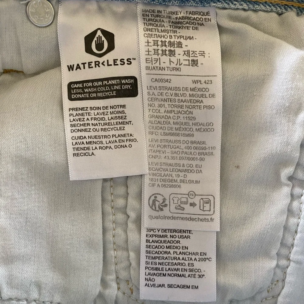 Levi's Premium Women's  501 Original Fit High-Rise Shorts Distressed Size 30 - Image 11