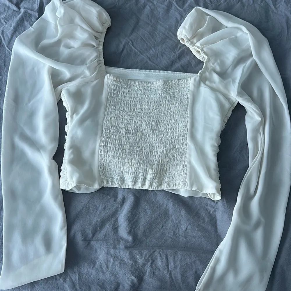 Abercrombie Elegant White Women's Top - Image 4