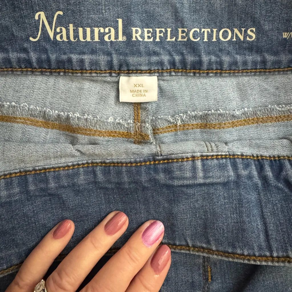 Naturals New Lucy Pull On Flare High Waist Jeans Light Wash Plus Size XXL Blue - Image 6