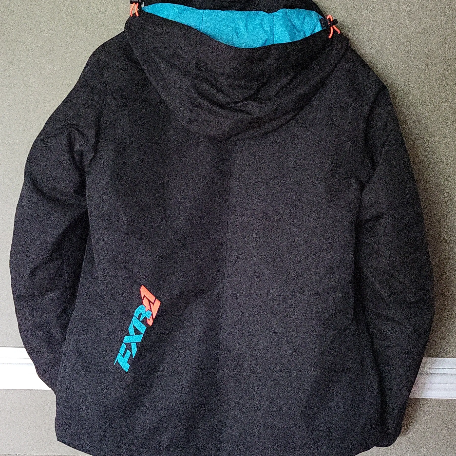 FXR Women's Ski & Snow Jacket in Black with Blue and Orange Accents Size 6 - Image 10
