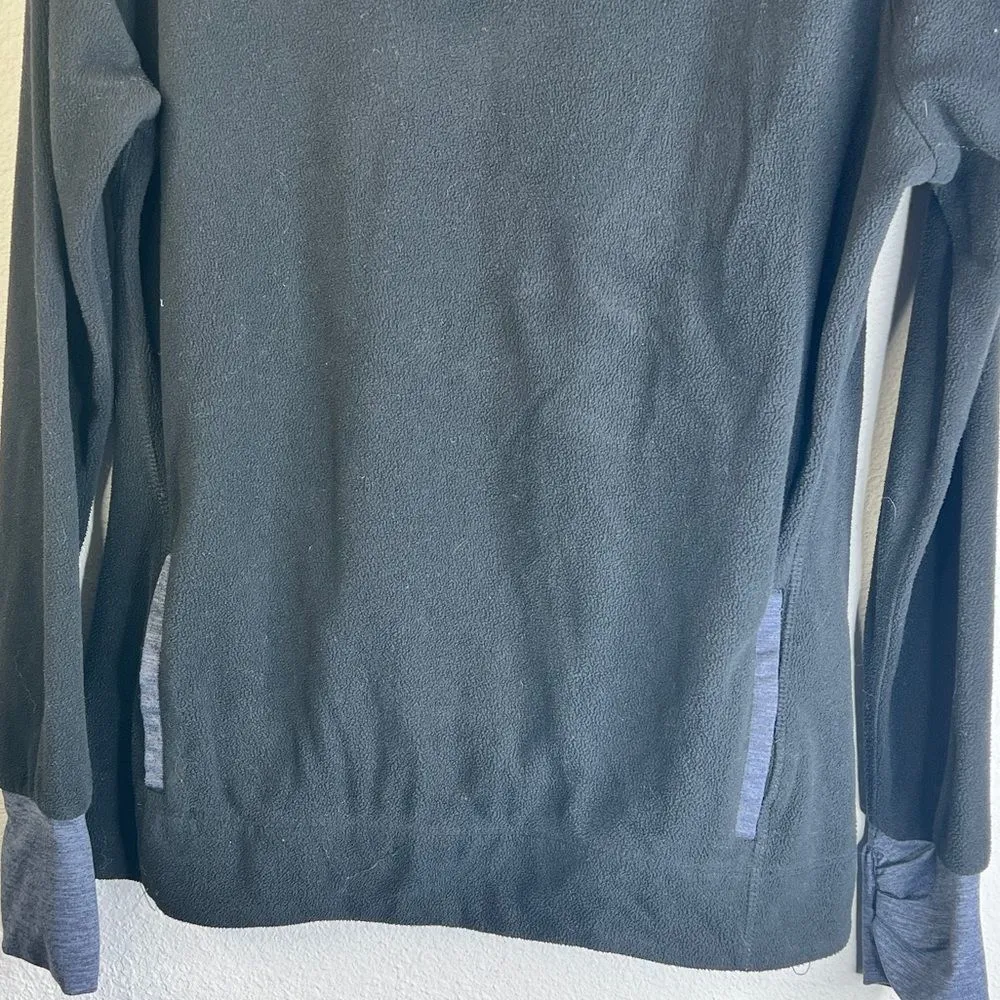 Old Navy  Active Pullover Shirt‎ - Image 5