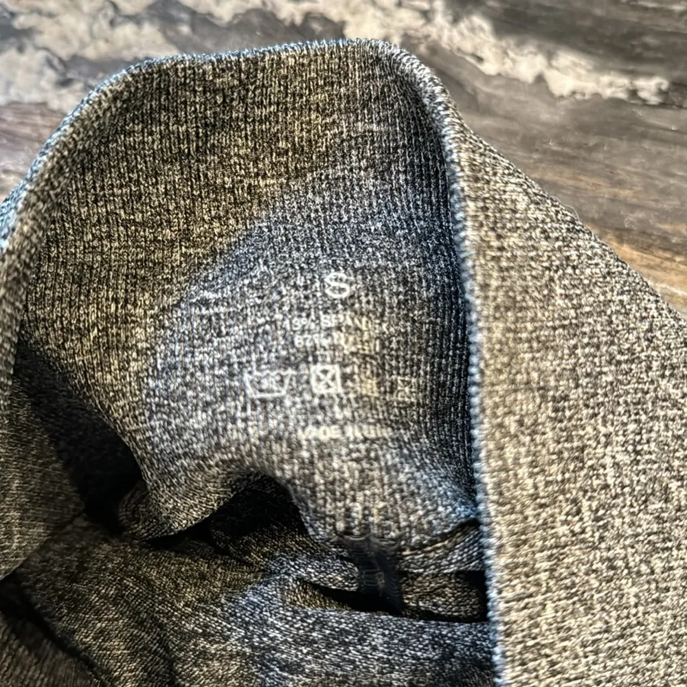 biker shorts, booty scrunch, dark gray, size small - Image 3