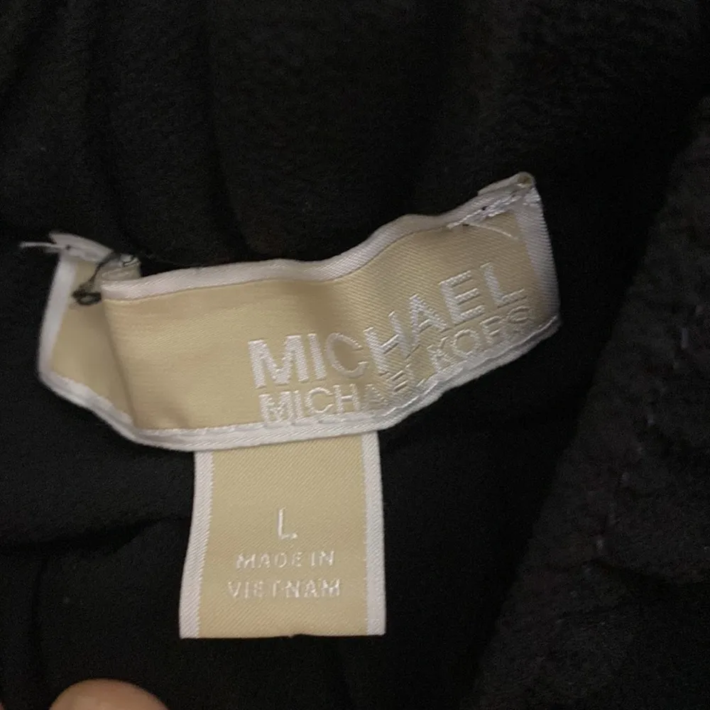 Michael Kors womens black light weight romper size L - Image 7