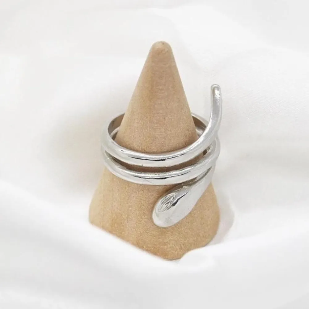 Wrap Around Snake Ring Silver - Image 4