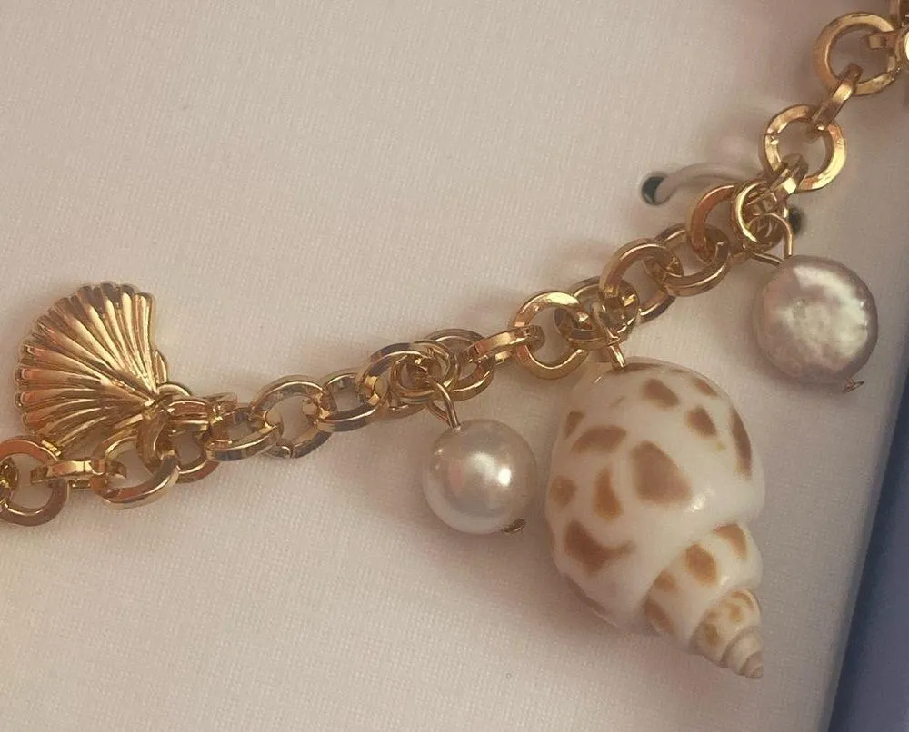 House of Harlow 1960 Gold and Natural Shell Necklace - Image 5