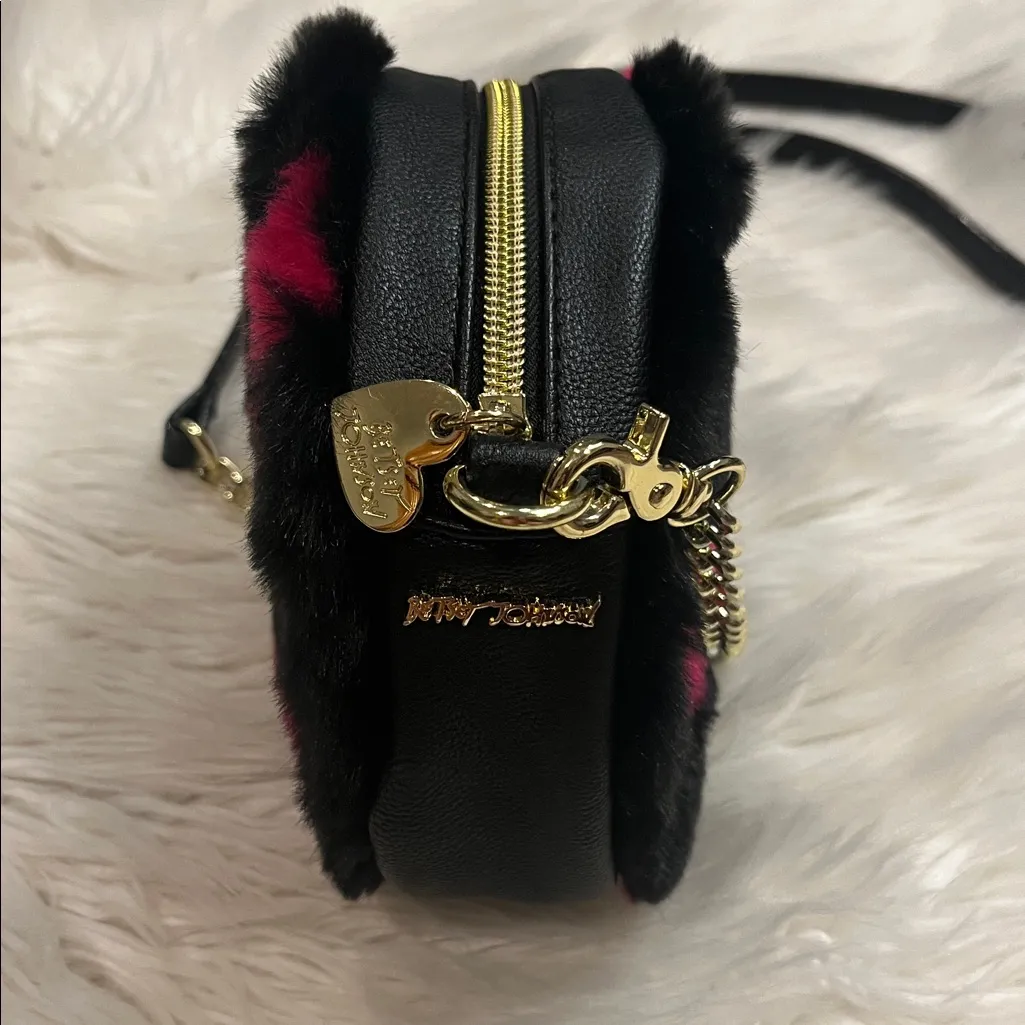 NWOT Betsey Johnson X Trolls faux fur canteen style crossbody bag - Image 3