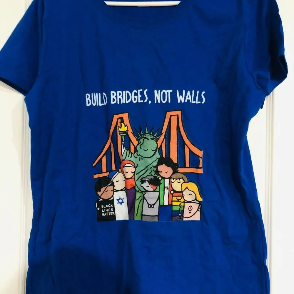 Fruit of‎ the Loom Women's T-Shirt Build Bridges Not Walls Cotton Blue XL NWT - Image 2