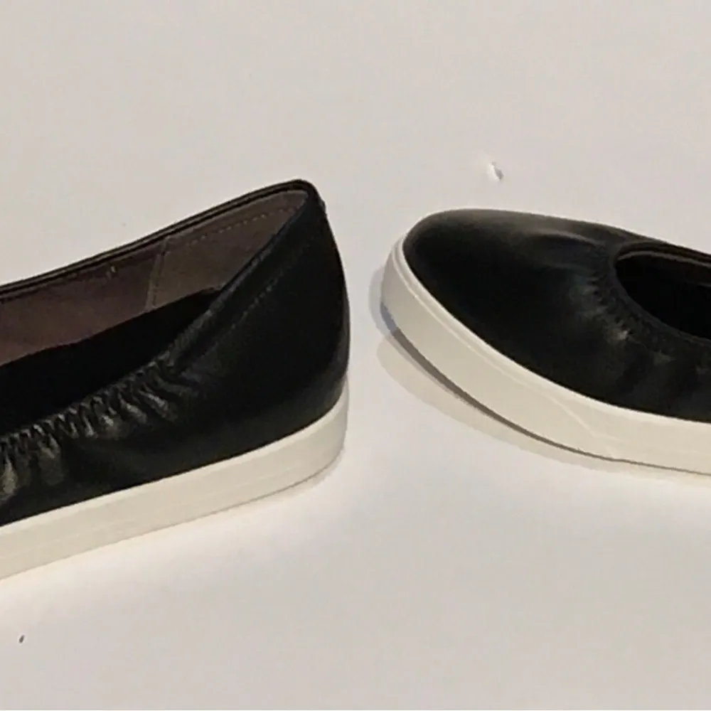 Lori Goldstein Collection- Black Leather‎ loafers Flat Slip On comfort size 6 M - Image 4