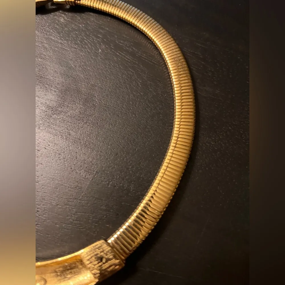 Trifari Signed Vintage Gold and Black Art Deco Necklace Enamel vintage signed - Image 9