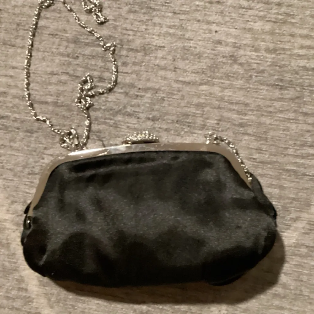 Lulu Townsend Black Floral Clutch - Image 3