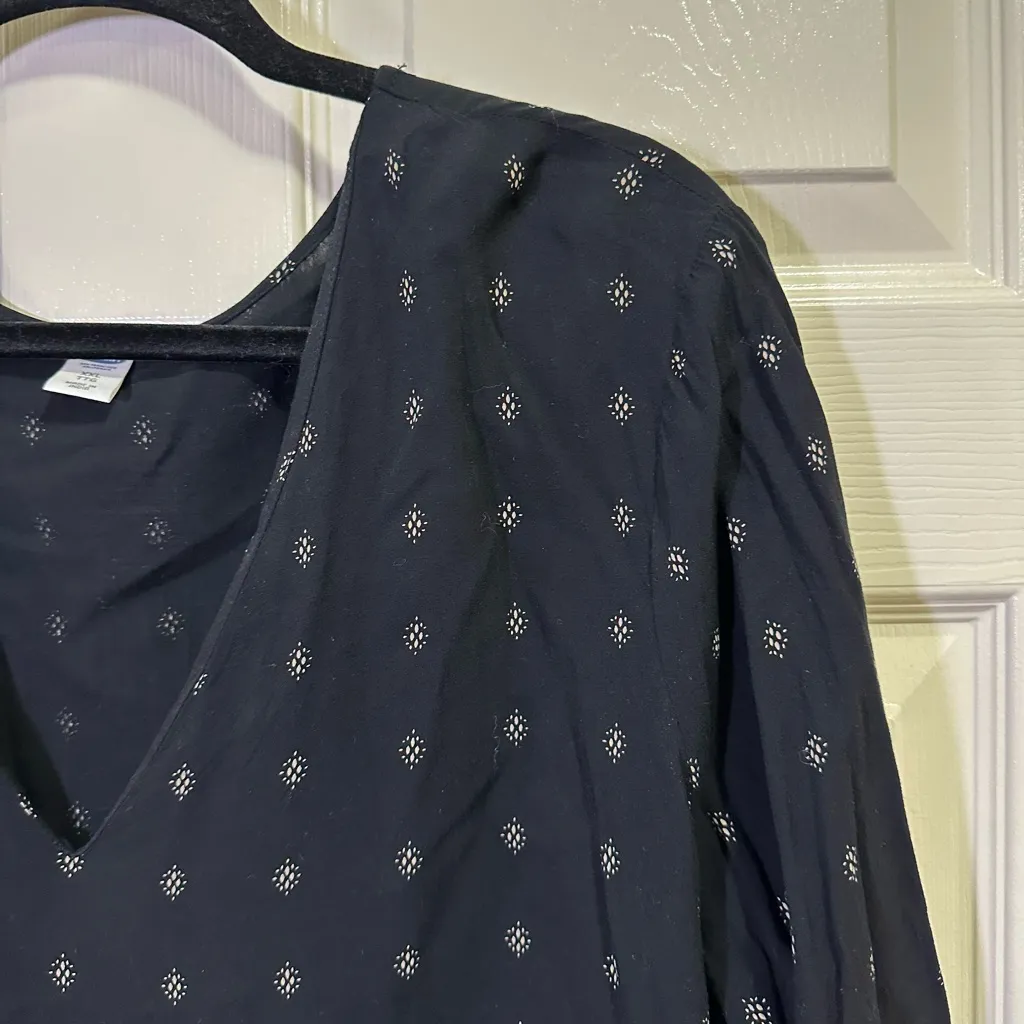 Old Navy Printed Peplum Hem Blouse Top Size XXL Black Cream V-Neck 3/4 Sleeves - Image 2