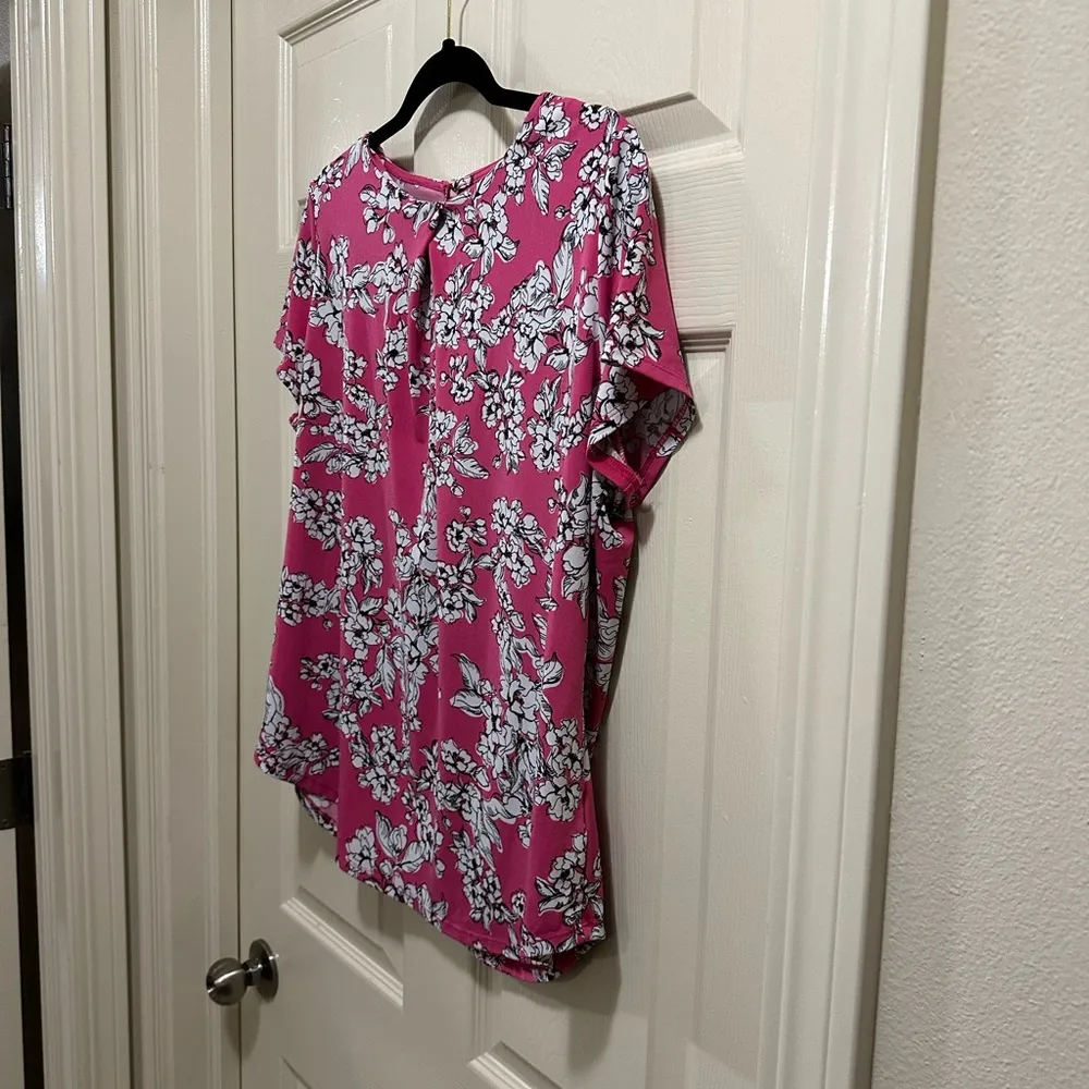 Liz Claiborne short sleeve blouse pink floral size large - Image 4