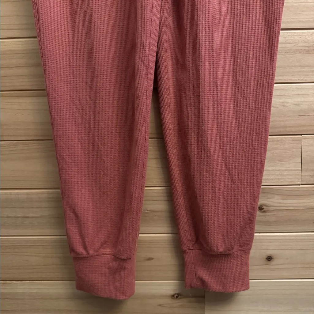 Athleta  Size Large Wind Down Waffle Texture V Neck Henley Sleeper Romper - Image 6