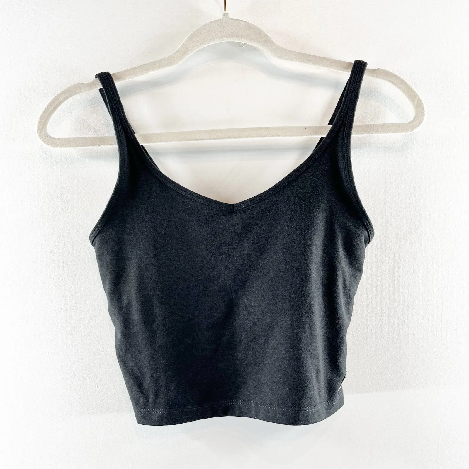 Vuori Halo Performance Crop Tank Top Black Small - Image 3